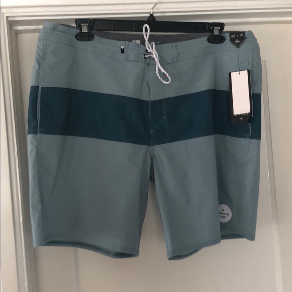 NWT Quicksilver Boardshorts, Teal, Size 40
